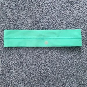 Lululemon Fly Away headband worn only once